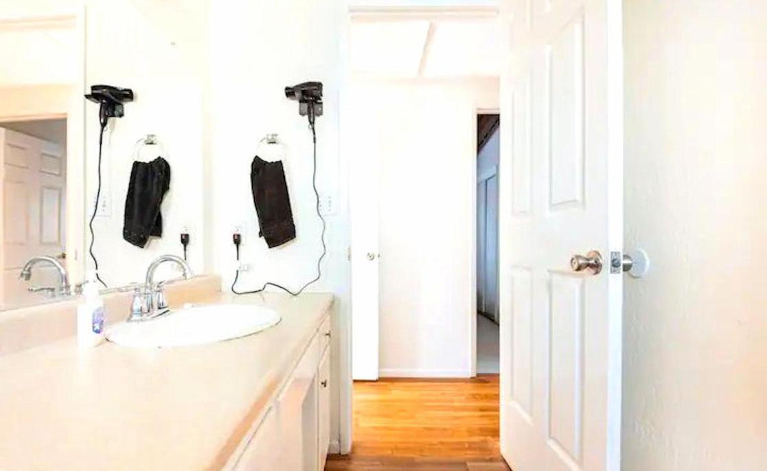Oceano: Short Walk To Beach, 4 Bedroom 2 Bath, Private House! Across Street From Park & Pond Luaran gambar